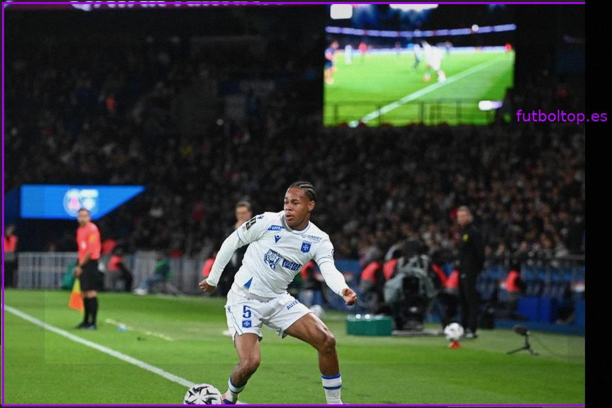 « El entrenador dijo que mantuviéramos la calma »: Kévin Danois elogia el discurso de Will Still en el descanso durante Sochaux-Auxerre